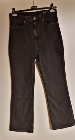 Jeans Monki, schwarz, Gr. 32, neu