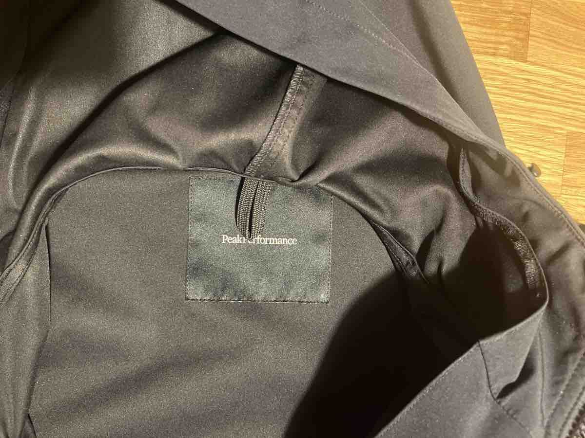 Peak Performance Giacche: Giacca Softshell Peak Performance nera, condizioni ottime – Usato da Jongny venduto da fra_xc8q 3