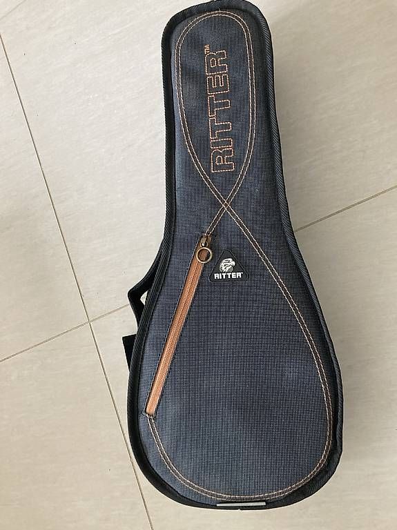 Musikinstrumente: Ukulele wie neu – Gebraucht aus Zürich von puppe02