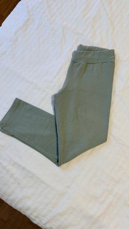 Sportleggings Olive Grösse xs / S .34.36