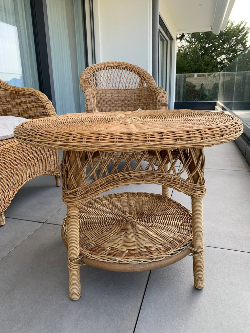 Tischset: Echt Rattan Sitzmöbel mit Tisch – Gebraucht aus Fribourg von  4