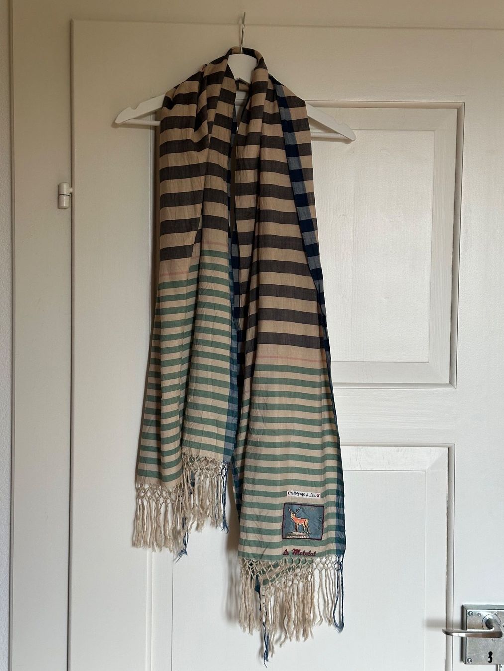 Ensoie Foulard & Sciarpe: Schal von "en soie" Seide – Usato da Zürich venduto da Misomi