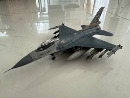 F-16C «Wild Weasel» SEAD Fighter - Diecast Kampfjet-Replik