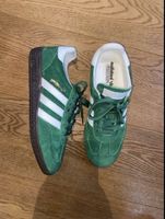 Sneaker 41/42