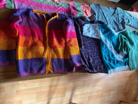 6 Handgestrickte Pullis Gr. M/L