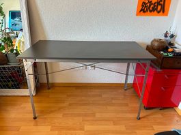 Grand bureau design gris anthracite  structure métal
