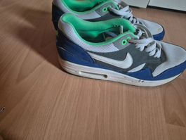 NIKE Air