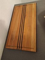 Massives Servierbrett aus Holz mit Saftrille, Top!