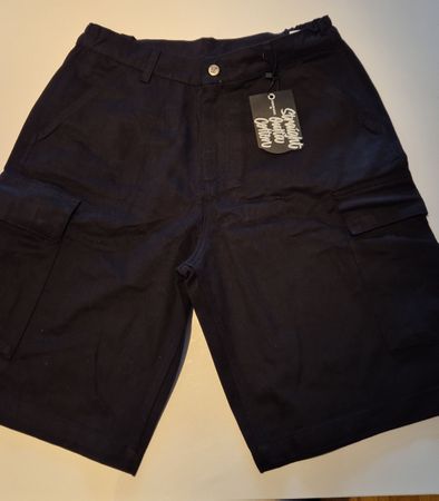 Schwarze Cargo-Shorts Straight Outta Cotton, Neu Gr.34
