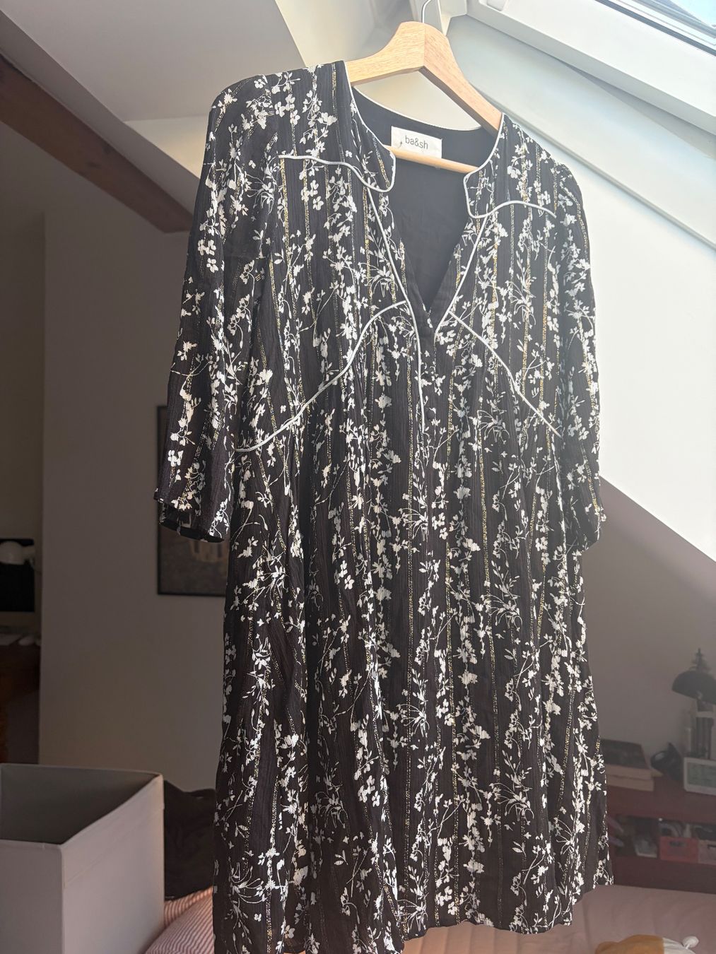 Ba&Sh Vestiti: Robe Ba&sh fleurie noire taille 0 – Usato da Lausanne venduto da dia_9hn2