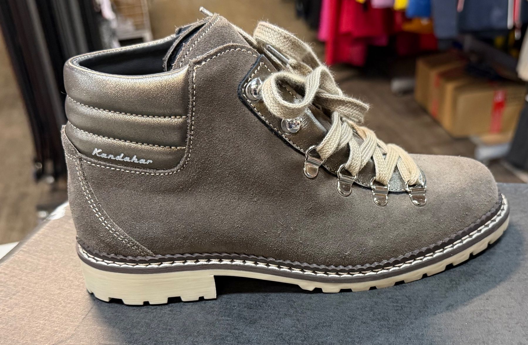 Kandahar Damenschuhe: Kandahar Damen Schuhe Gr. 37 – Neu und originalverpackt aus Interlaken von Skandalpreis