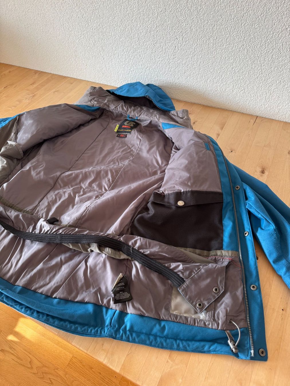 Burton Jacken: Burton Ski/Snowboardjacke, Blau, Grösse L – Gebraucht aus Ostermundigen von CptJohny 6