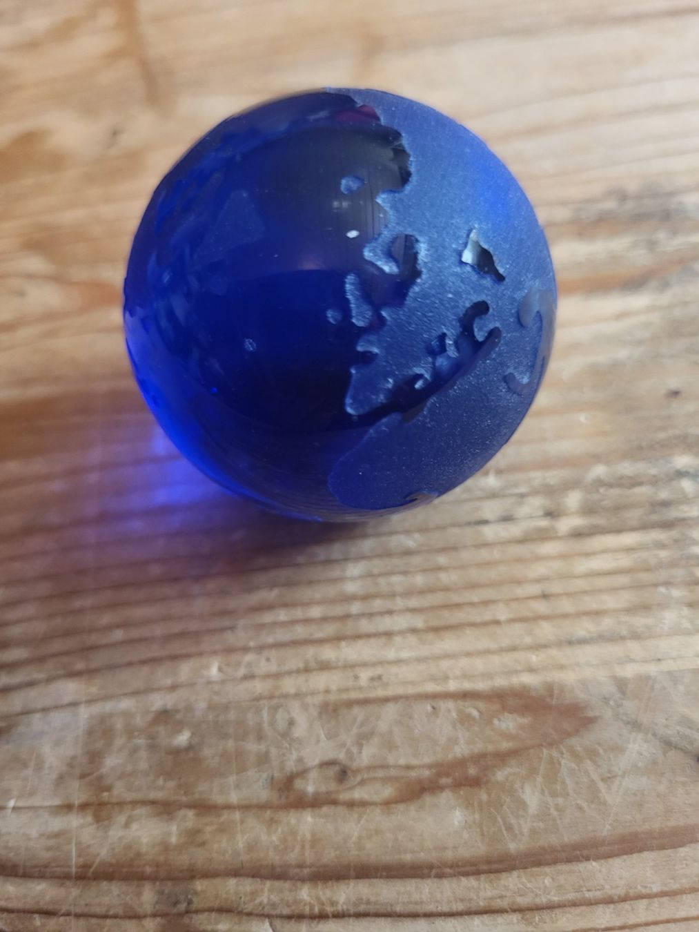 Sonstige Dekorationen & Accessoires: Blauer Globus aus Glas – Gebraucht aus Guggisberg von Aegertenlehn 1