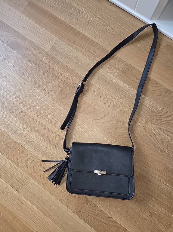 Borse da donna: Kleine schwarze Handtasche – Usato da Zumikon venduto da CiaVS 1