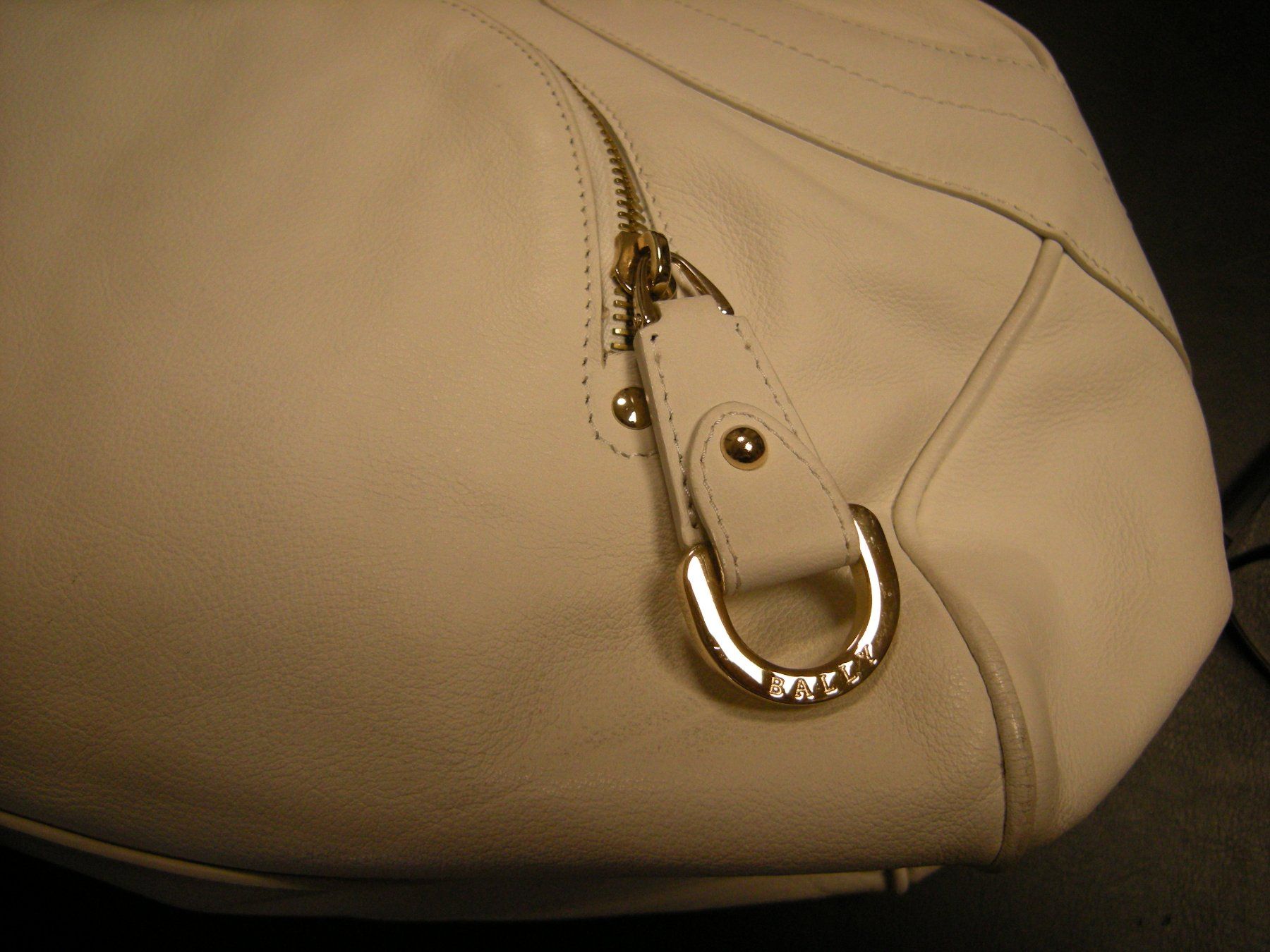 Bally Borse da donna: Wunderschöne BALLY Echt Leder Tasche Handtasche 36x24x14cm – Nuovo (secondo la descrizione) da Holziken venduto da Rupe 7