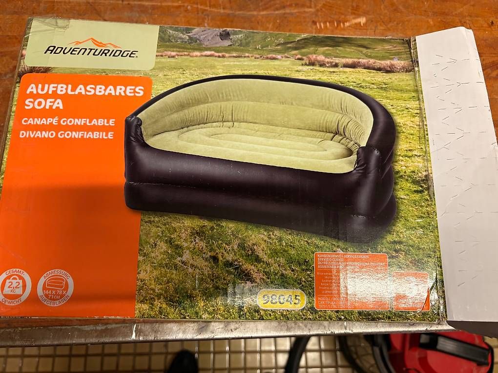 Sofas: Canapé gonflable – D'occasion à Martigny par jea_zr28