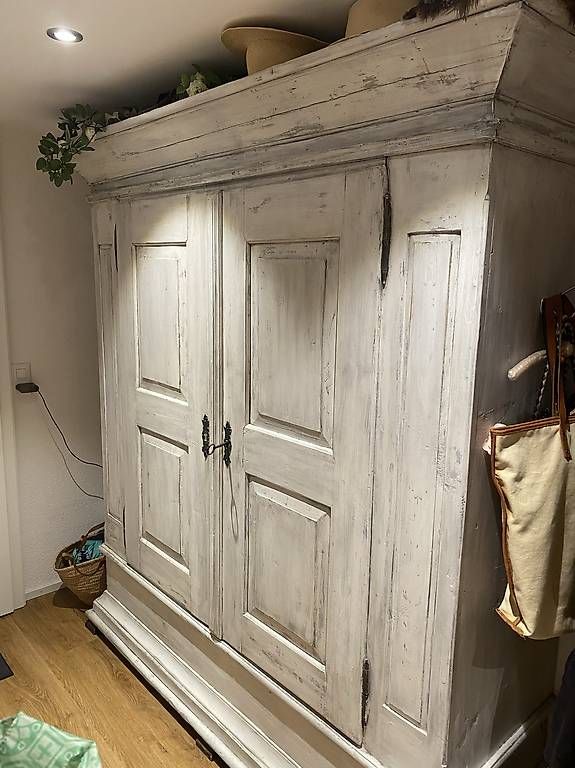 Schränke: Schrank – Gebraucht aus Lichtensteig von BellaNu 1