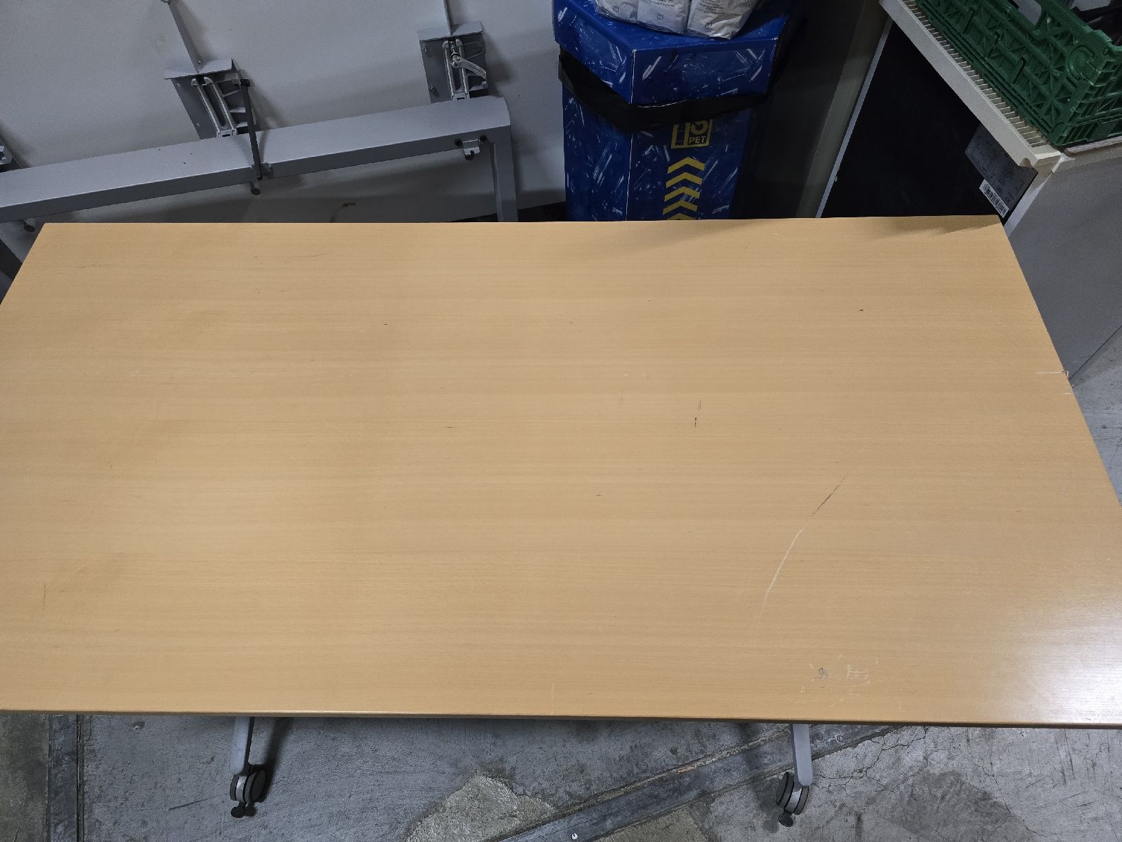 Lista Schreibtische: Bürotisch  Lista klappbar  – Gebraucht aus Safenwil von Leo.87. 5