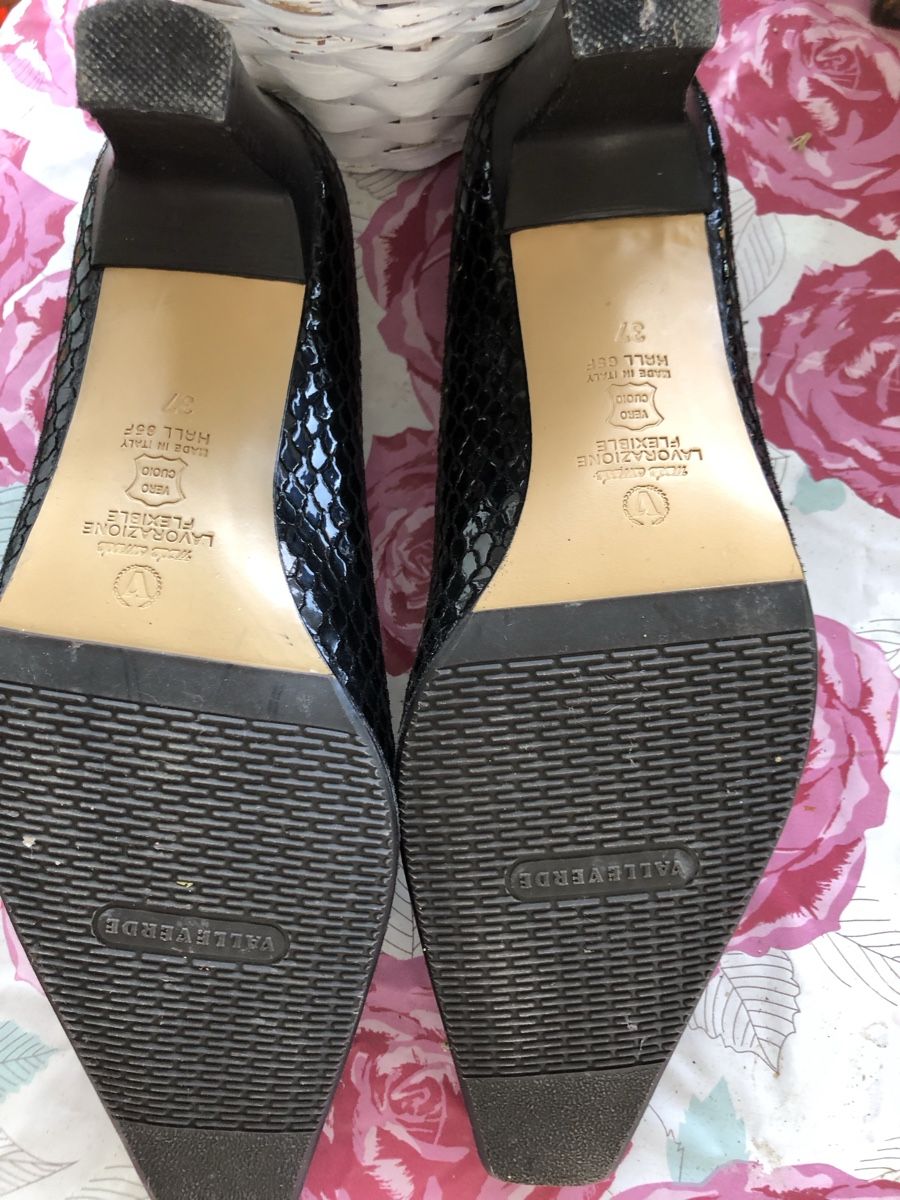 Scarpe da donna: Schwarzer Lederschuh Valleverde – Nuovo (secondo la descrizione) da Solothurn venduto da Congela 2