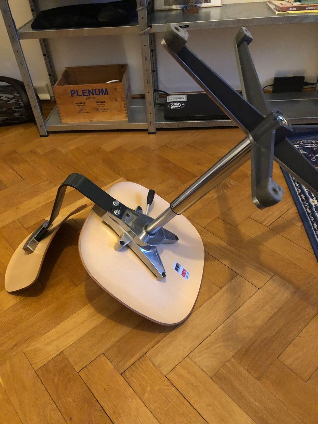 Embru Stühle: Atelierstuhl von Embru – Gebraucht aus Bern von Ddhhtt 3