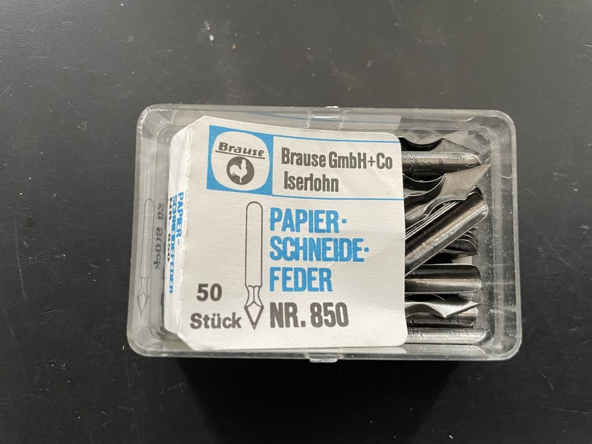 Il mondo degli animali: Brause 850 Papierschneidefedern – Usato da Baar venduto da Bermudas 1