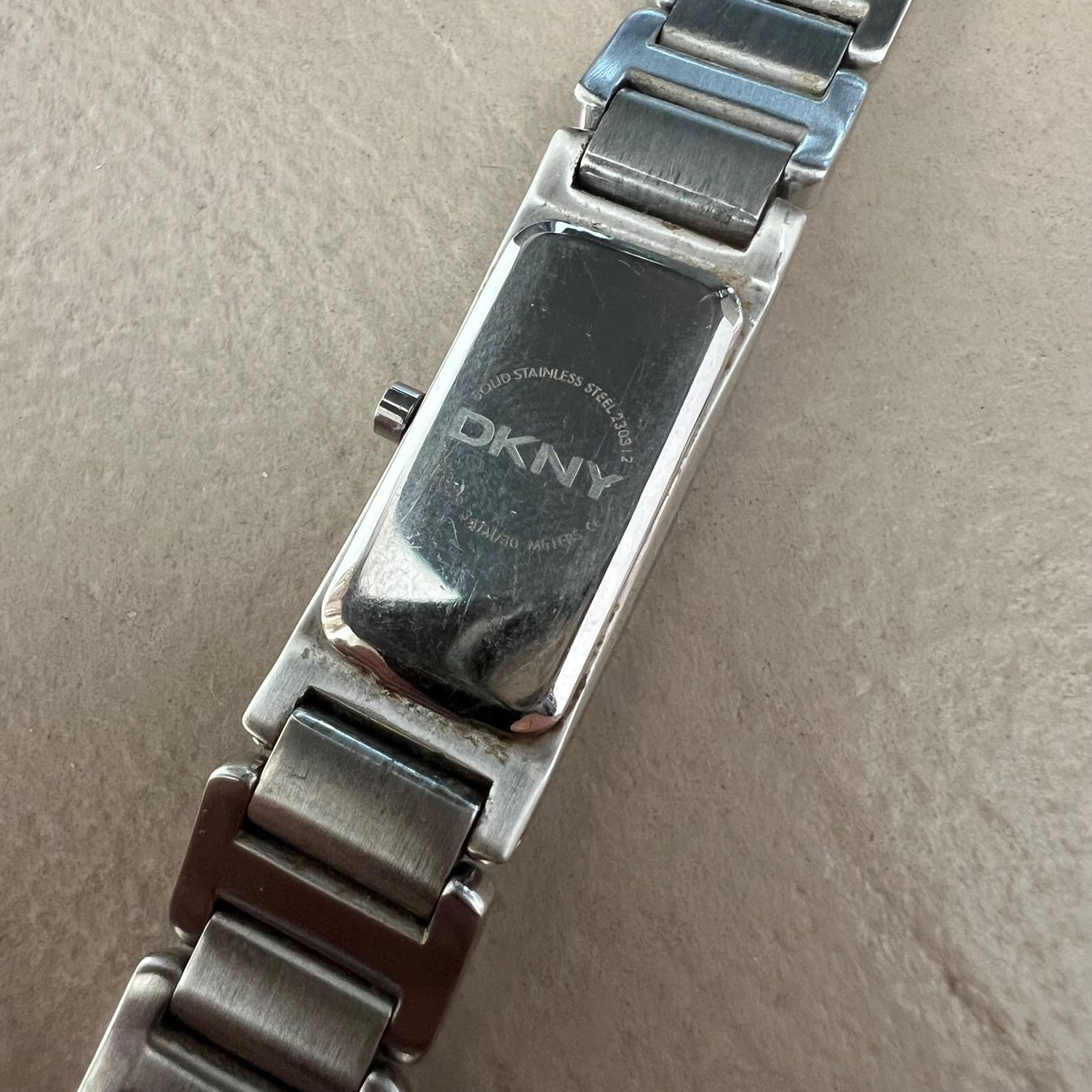 DKNY Orologi: DKNY Armbanduhr 🩶 – Usato da Zürich venduto da ClosetQueen 4