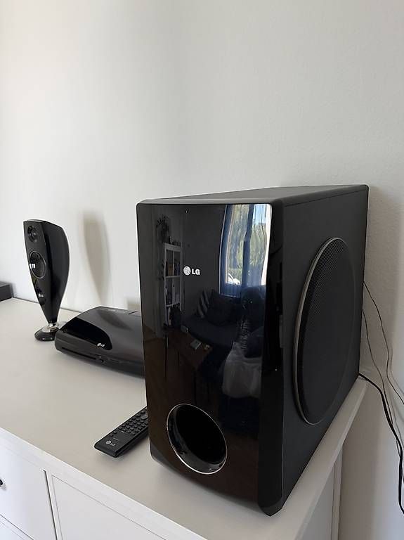Heimkino: Heimkinosystem 2.1 LG mit Subwoofer – Gebraucht aus Ermatingen von rockorobinho 1
