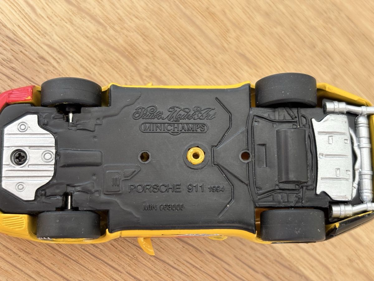 Porsche Modellini d'auto: 1 Porsche 911**Carrera**1:43** – Usato da Volketswil venduto da Car6 5