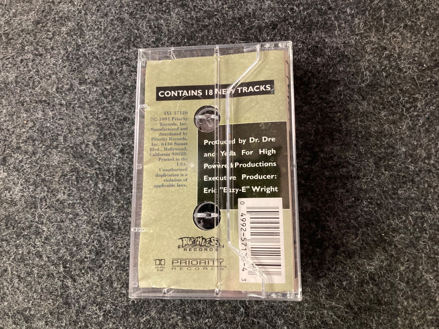Musicassette: N.W.A. - Efil4zaggin (MC) – Usato da Fribourg venduto da Karushi 2
