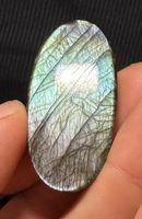 Wunderschönes Labradorit Cabochon von höchster Qualität