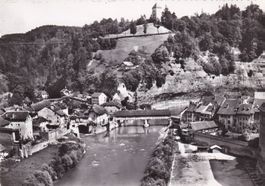 Fribourg   Vieux Fribourg et pont de Gottéron 1953