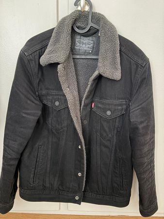 Levis Jeansjacke schwarz gefüttert Grösse M