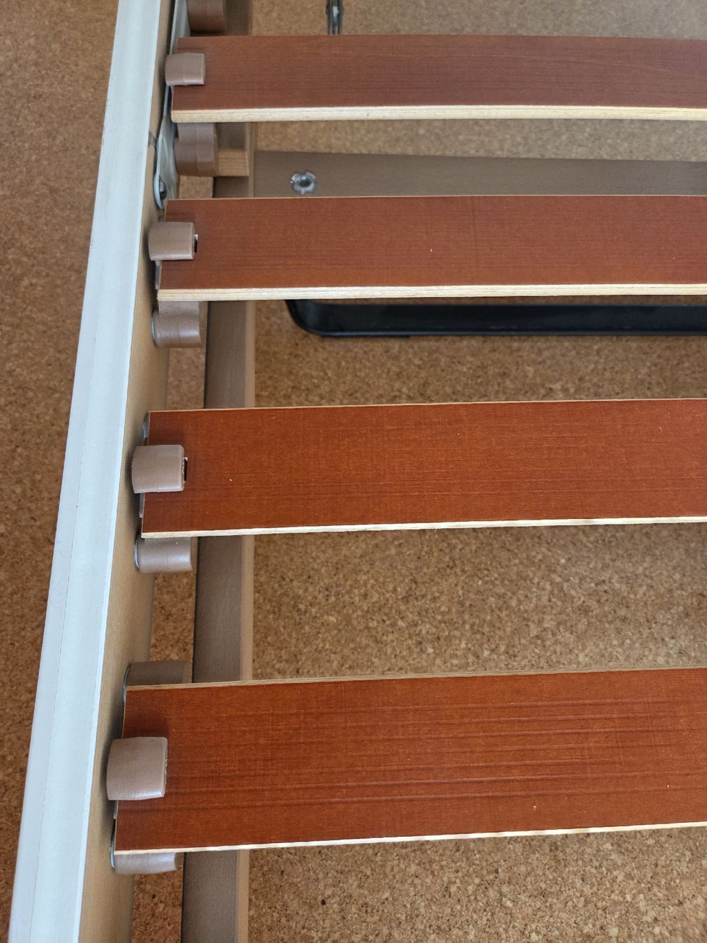 Betten: Bett mit Lattenrost Lattoflex – Gebraucht aus Rickenbach Sulz von Kodachrom 4