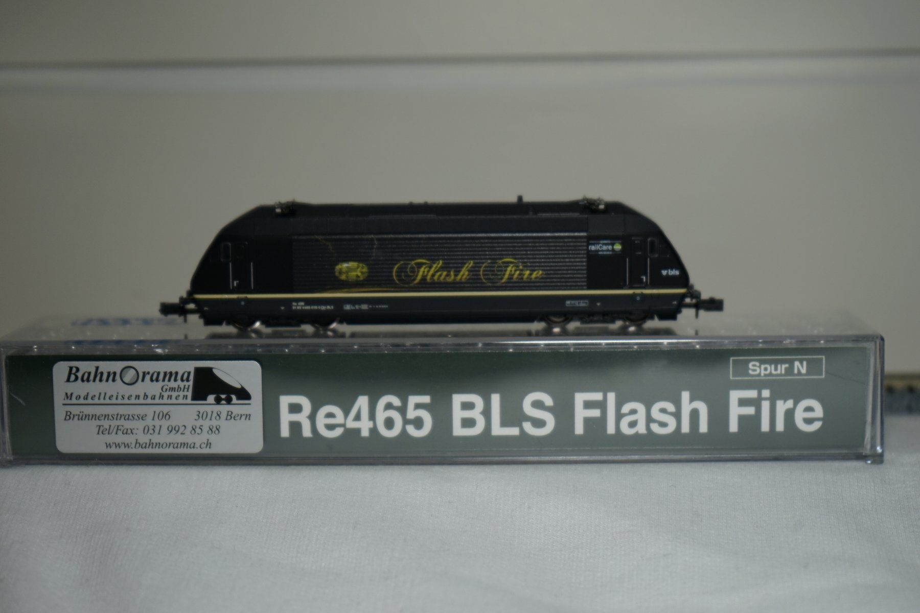 Kato Modelleisenbahnen: Spur N Kato 137121 Re 465 "Flash Fire" – Neu und originalverpackt aus Eggenwil von Sonygeil