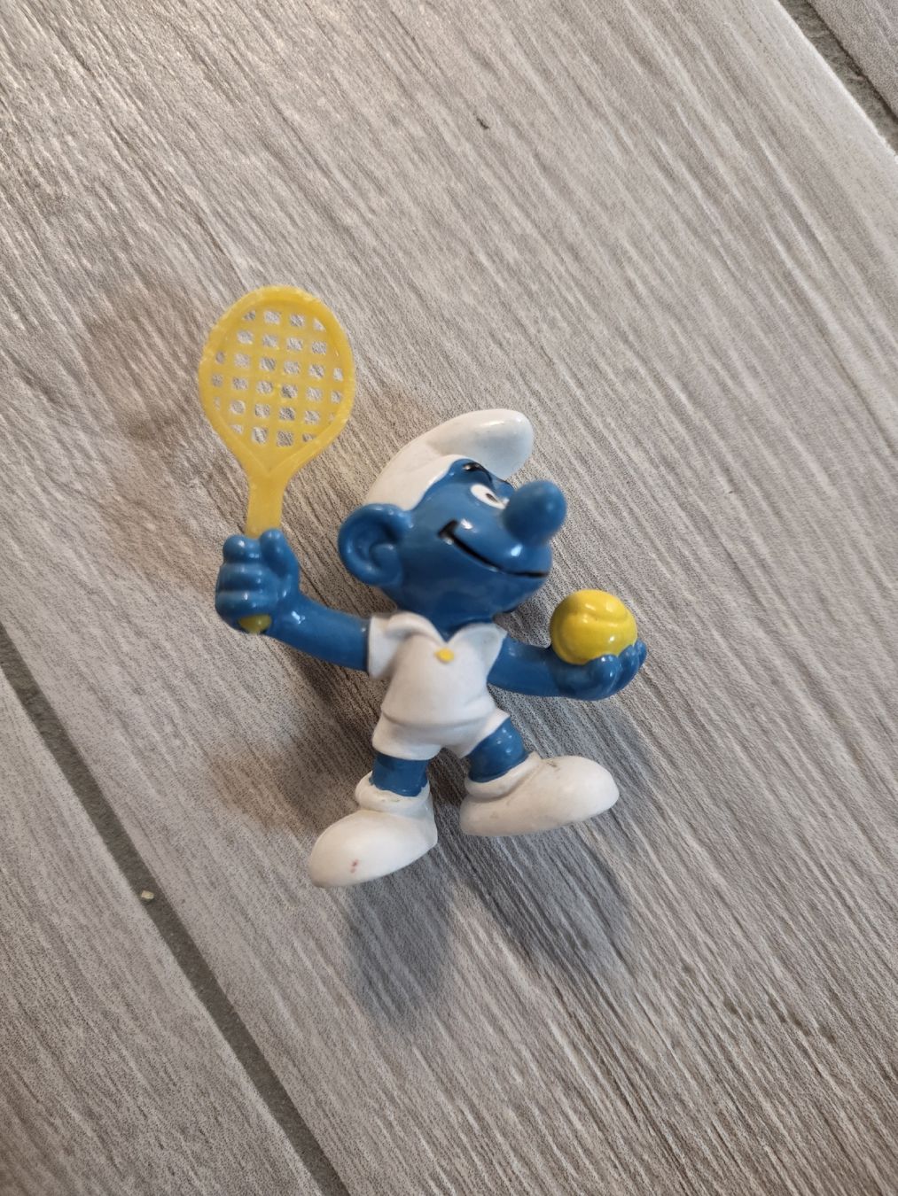 Schleich Figuren: Tennis Schlumpf – Gebraucht aus Dorf von Echo_Elements