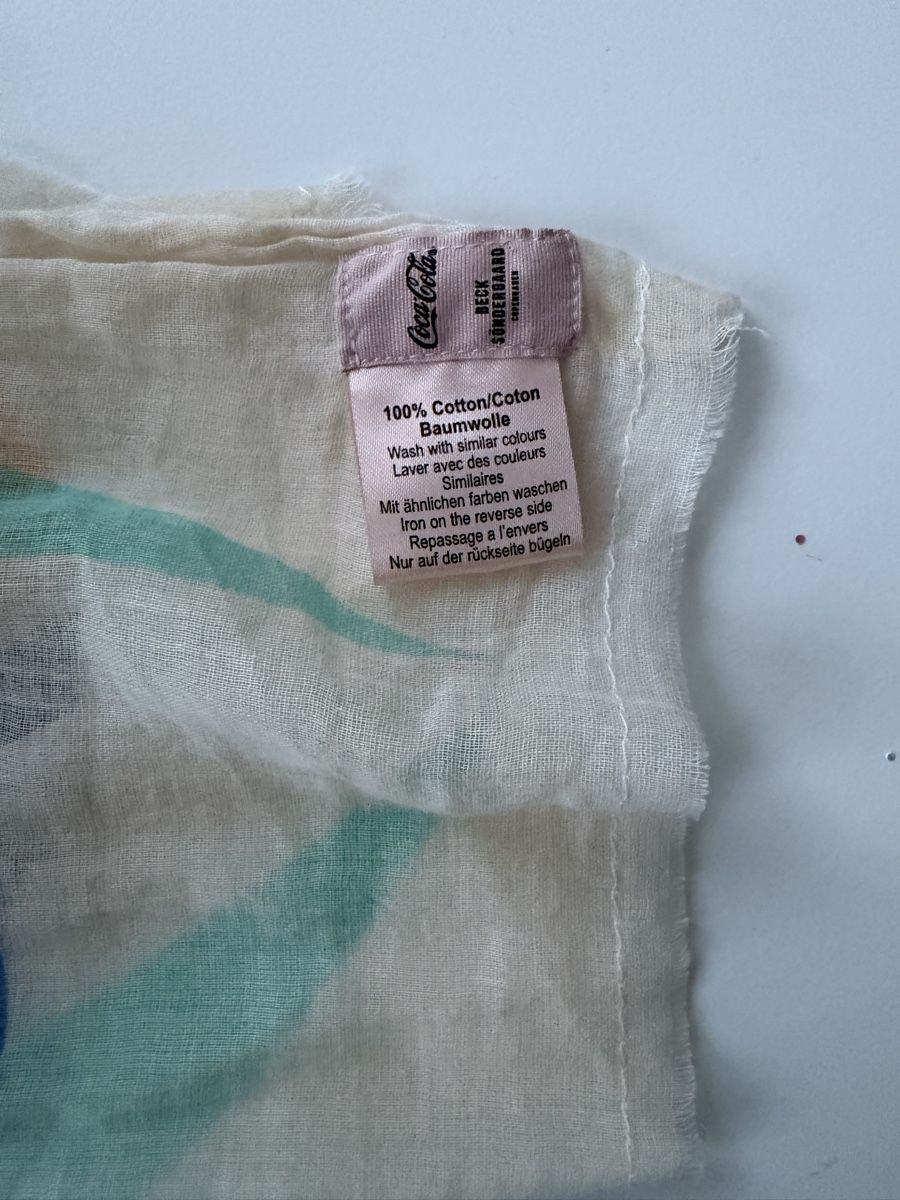 Foulards, Tücher & Schals: Coca-Cola Tuch 100% Baumwolle mit Print  – Gebraucht aus Winterthur von tat_ky5h 6