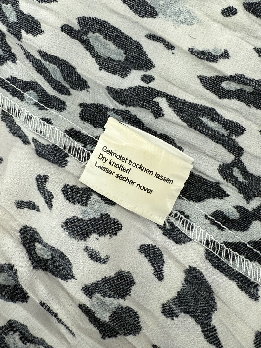 Camicette: Leoprint black and white wrinkle blouse – Nuovo (secondo la descrizione) da Gächliwil venduto da dom_652g 7