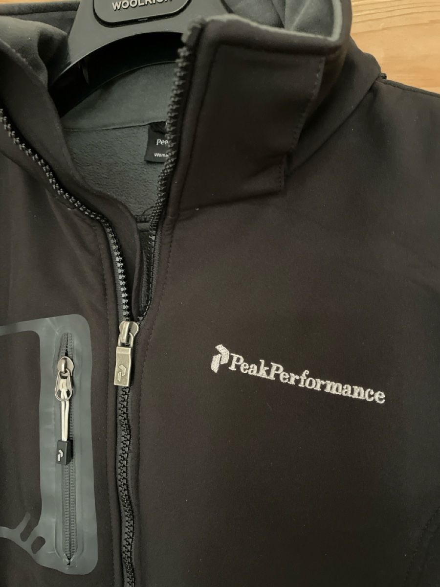 Peak Performance Giacche: Peak Performance Softshell Jacke Schwarz Damen Gr. L – Nuovo (secondo la descrizione) da Baden venduto da Coco1165 1