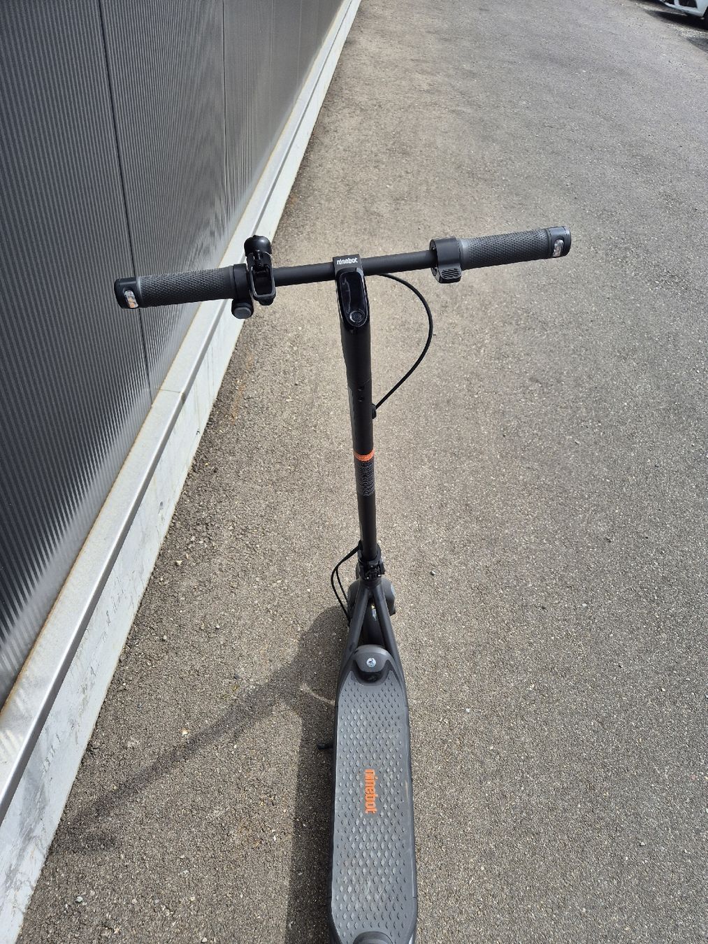 Segway Kickboard: Ninebot F2DN E-Scooter – Usato da Zuchwil venduto da Eheim_Mechanics 2
