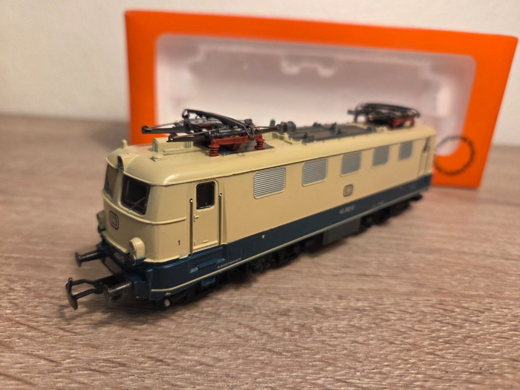 Märklin Modellini di ferrovie: Primex 3199 E-Lok BR 141 DB H0 – Nuovo e nell'imballaggio originale da St-Aubin-Sauges venduto da Lo_Go 2
