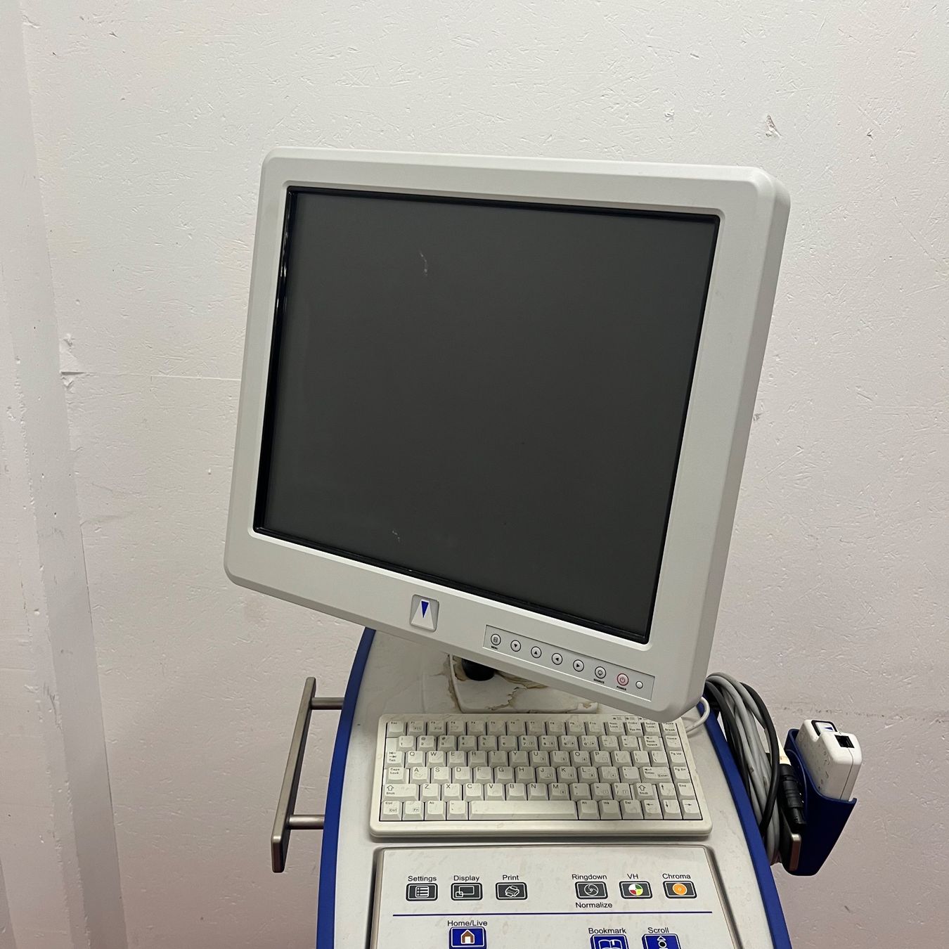 Accessori da laboratorio: Volcano Core s5 imaging System defekt – Usato da Niederdorf venduto da LeptonAG_Labor 1