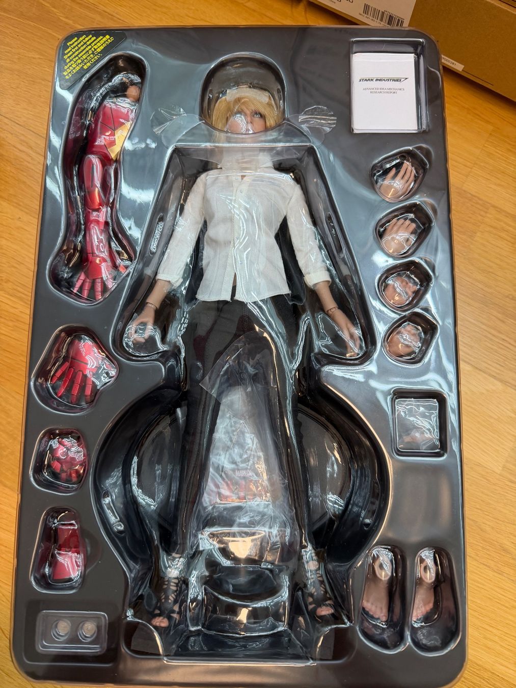 Hot Toys Statuette: Hot Toys Pepper Potts MMS310 – Usato da Rorschacherberg venduto da fil_g9wg 2