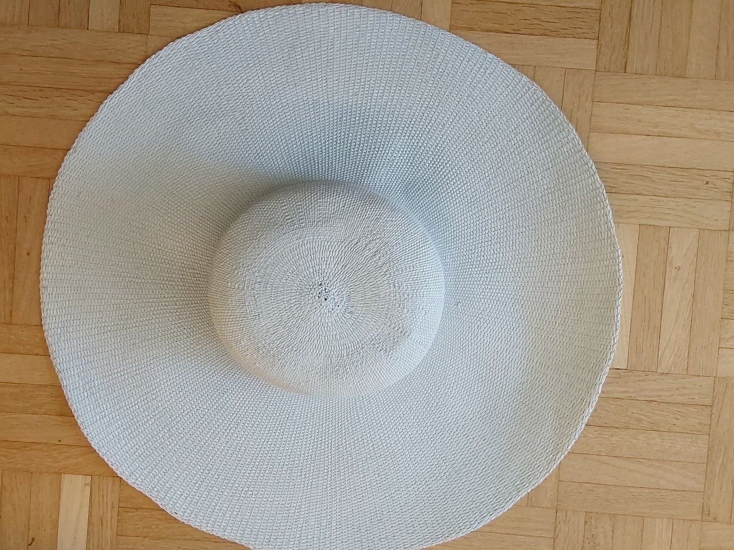 H&M Chapeaux, bonnets & casquettes: Sommerhut Papierstroh H&M hellblau – Neuf (Voir description) à Köniz par scopello12