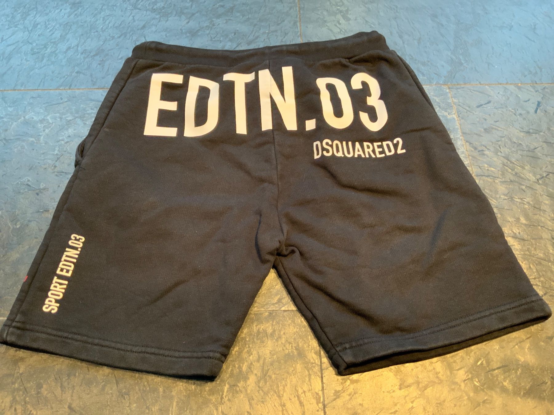 Pantaloni: Shorts, DESQUARED2, Knaben, 12Y, super COOL! – Usato da Stäfa venduto da sit_6wzd 1