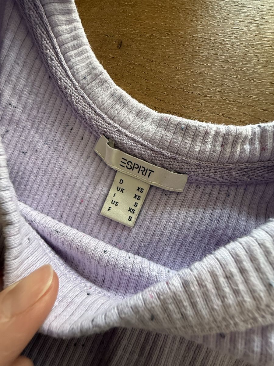 Esprit Top: Esprit Top XS soft 💜Lila - – Nuovo (secondo la descrizione) da Perlen venduto da SPICE24 1