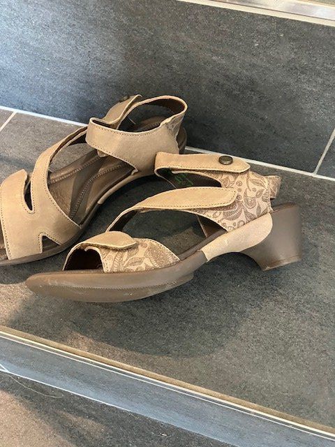 Think Damenschuhe: Sandale der Marke Think, Grösse 38, Olive – Neu (gemäss Beschreibung) aus Märwil von Yvonne034 1