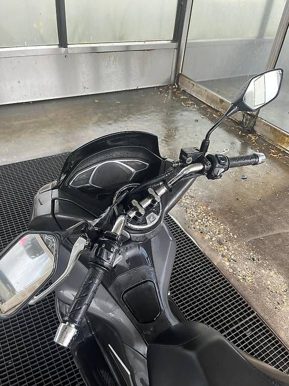 Honda Scooter: Honda PCX 125 – Usato da Renens VD venduto da ste_67dm 3