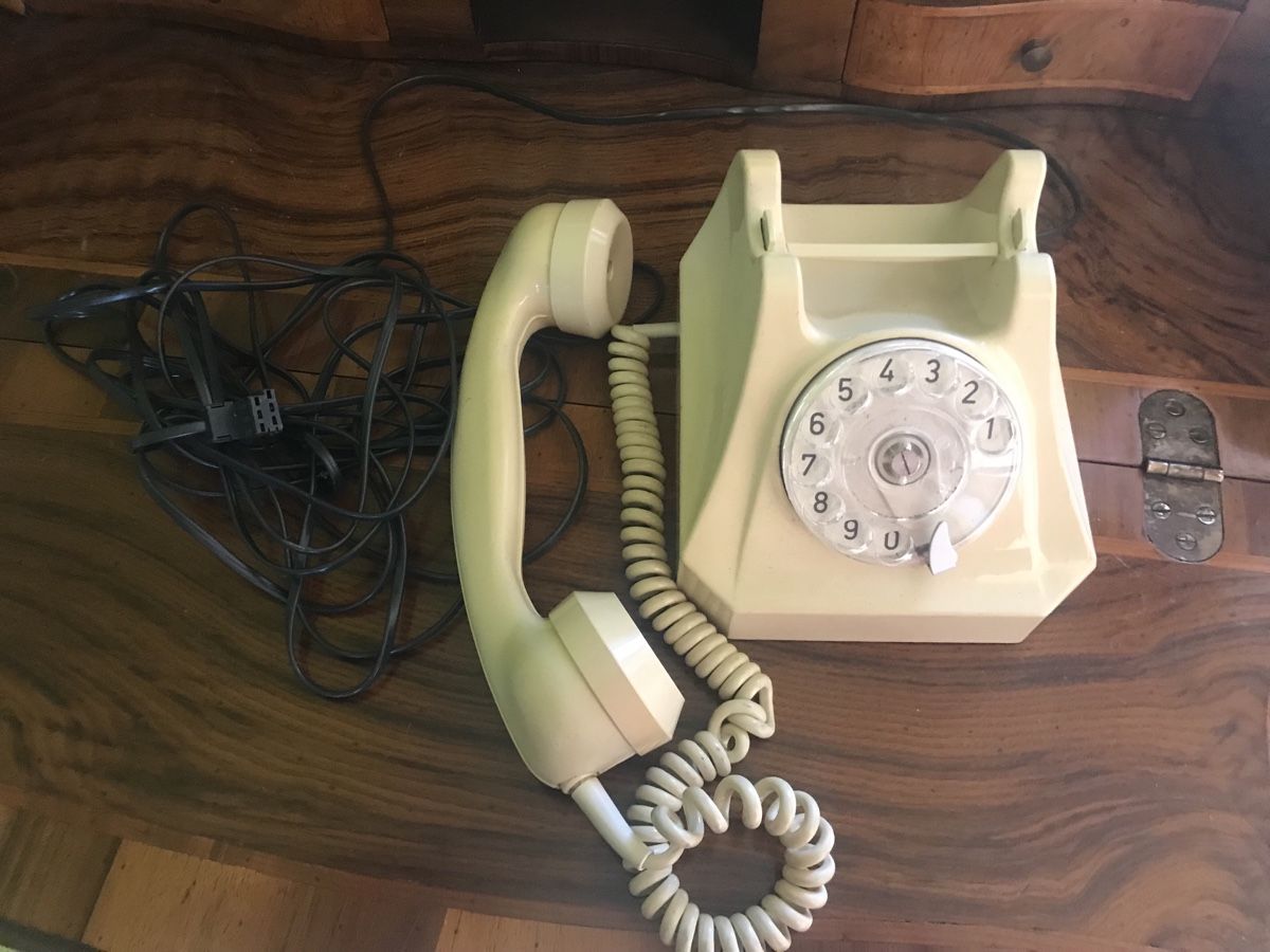 Telefone: Telefono – Gebraucht aus novaggio von cam_5stl 2