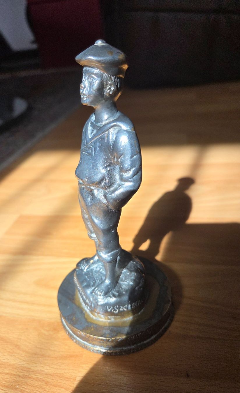 Sculture & Statue: Bronze Skulptur Pfeiffender Junge Mousse Siffleur versilbert – Usato da Horw venduto da iglu370 1