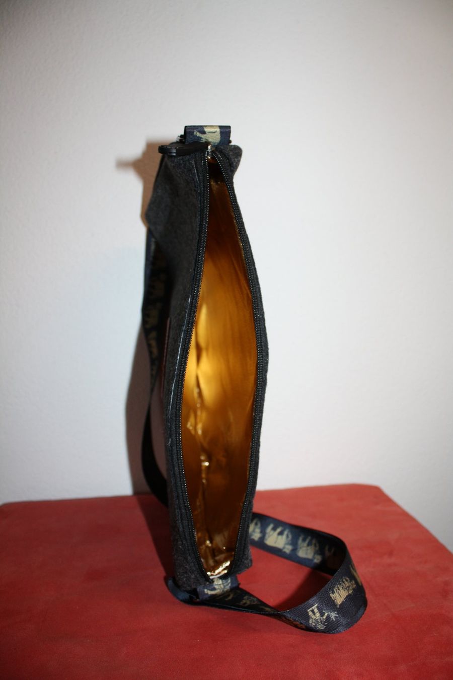 Borse: Schultertasche mit Kühlfunktion – Nuovo (secondo la descrizione) da Buchrain venduto da Donatello4 3